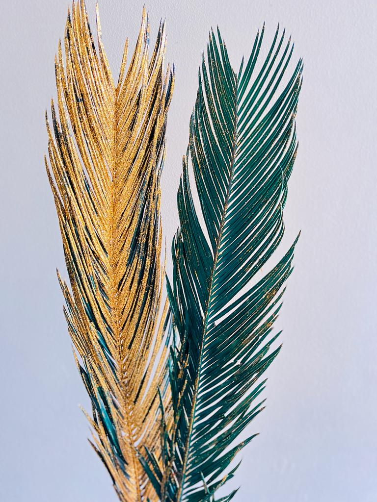 2 PCS Dried Green Palm Leaves